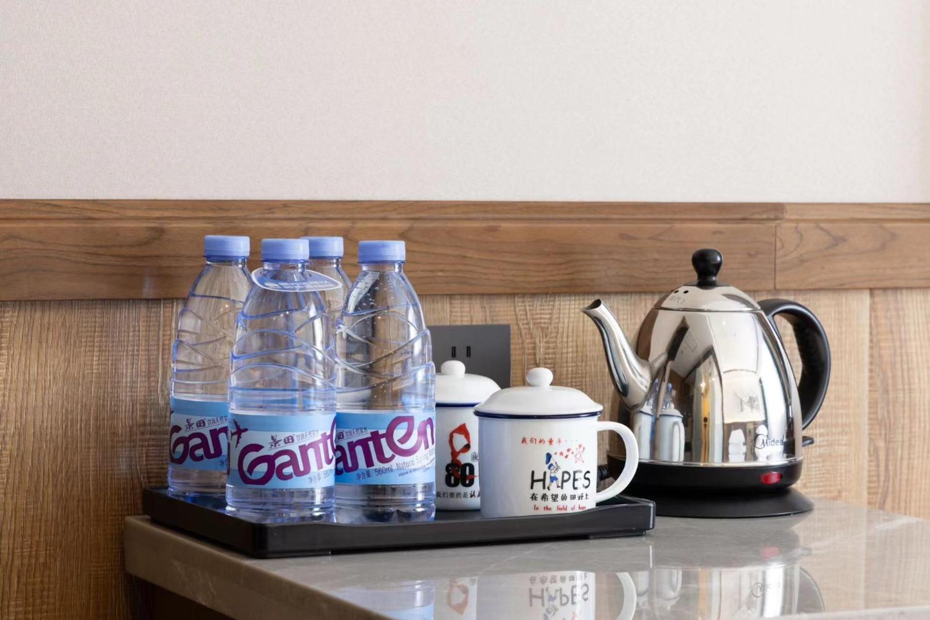 Nost Algia Hotel Near Beijing Panjiayuan Antique Market- Beijing Happy Valley, Cbd, China Zun And Sanlitun, Tian'Anmen Square, Free Ice Cream, Mineral Water, Coffee, Snacks And Laundry Service, Free Gymnastic, English Communication Well Exterior foto