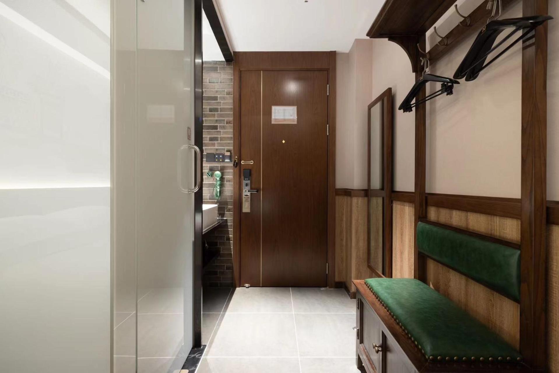 Nost Algia Hotel Near Beijing Panjiayuan Antique Market- Beijing Happy Valley, Cbd, China Zun And Sanlitun, Tian'Anmen Square, Free Ice Cream, Mineral Water, Coffee, Snacks And Laundry Service, Free Gymnastic, English Communication Well Exterior foto